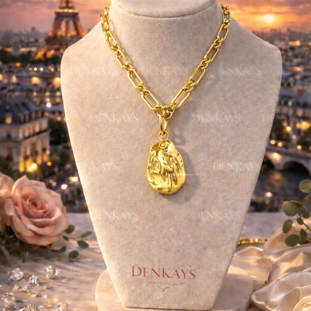 Denise Multilayered Minimalist Statement Choker
